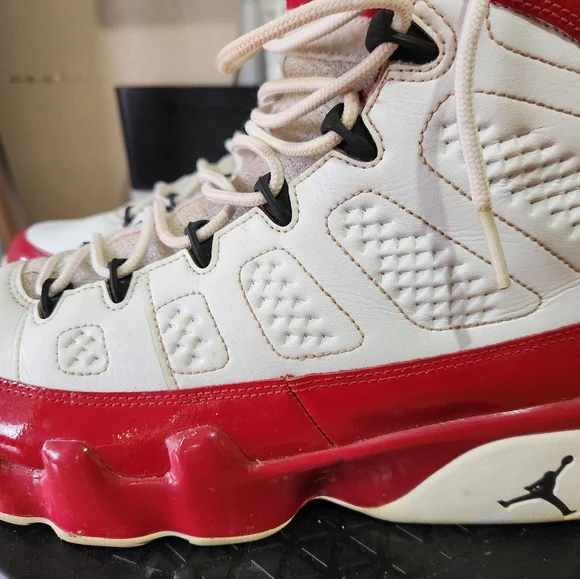 Air Jordan 9 "Gym Red" Mens. - Picture 7 of 16